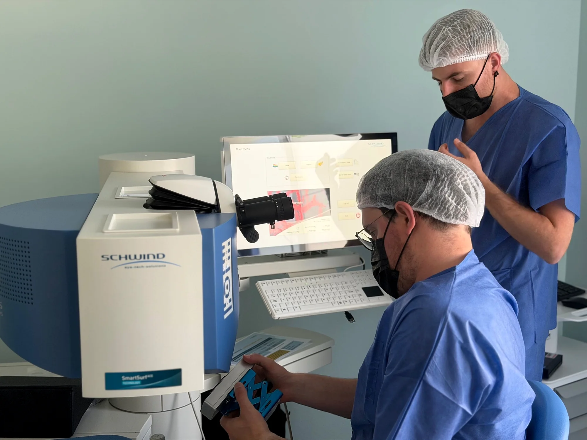 Salle laser du Centre de chirurgie réfractive du Champ-de-Mars à Reims